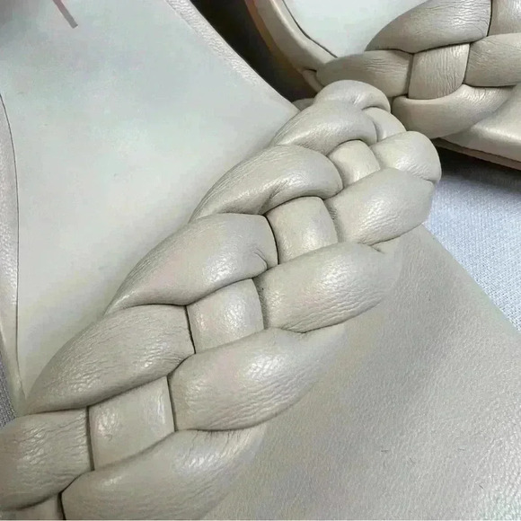 DV Dolce Vita Women's Sindra Heeled Sandal
Sz 9.5 New in Box - Picture 9 of 16